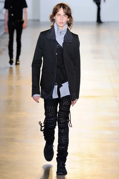 Look 1